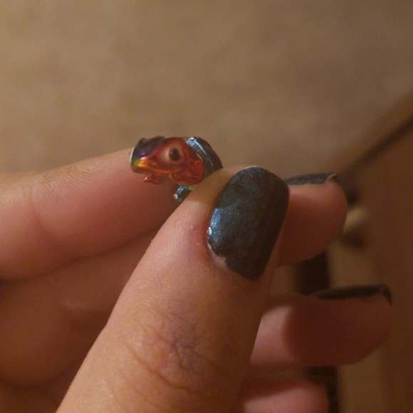 Chameleon earrings - Picture 2 of 2